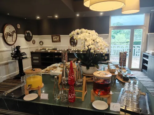 Renaissance Paris Hippodrome de St. Cloud Hotel Photos