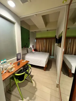 MaxOne Sabang Jakarta Kamar Photos