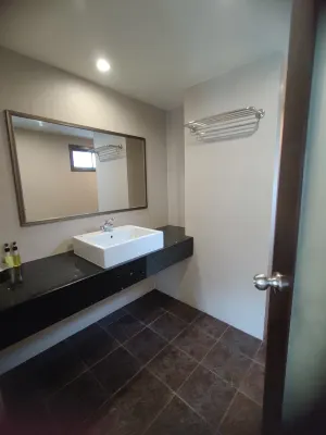 Patong Lodge Hotel Phuket Rooms Photos