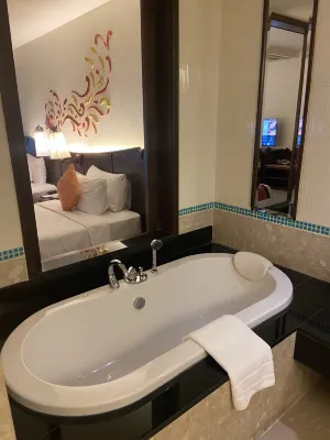 Patong Paragon Resort & Spa Номера Photos