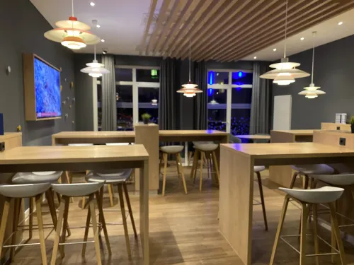 Holiday Inn Express Frankfurt Messe Photos