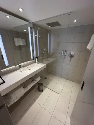 Pullman Paris Roissy CDG Airport Kamar Photos