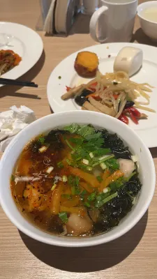 홀리데이 인 익스프레스 화이베이 시티 센터, IHG 호텔 식사 Photos
