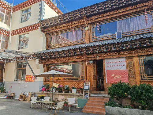 Shangri-La Qile Wuxu Star Watching Inn Extérieur Photos