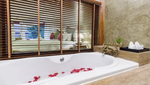 The Chaya Resort and Spa Chambres Photos
