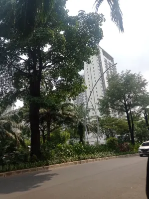 The Springlake Summarecon Bekasi by Ruang Nyaman Dekat Hotel Photos