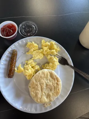 Ramada by Wyndham Spokane Airport Dining Photos
