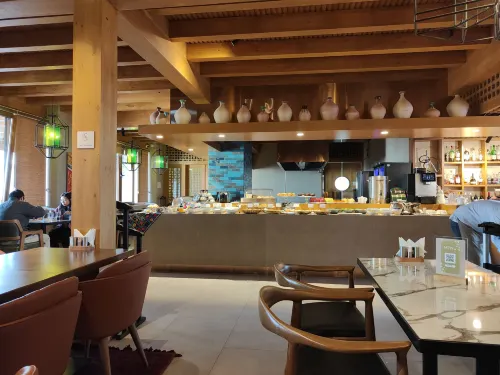 Mercure Bukhara Old Town تناول الطعام Photos