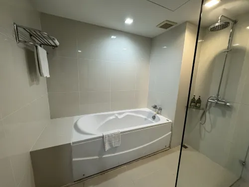 Royal Suite Hotel Bangkok Zimmer Photos