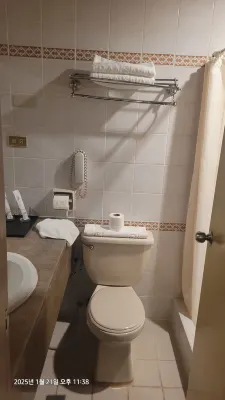 Executive Hotel Rooms Photos