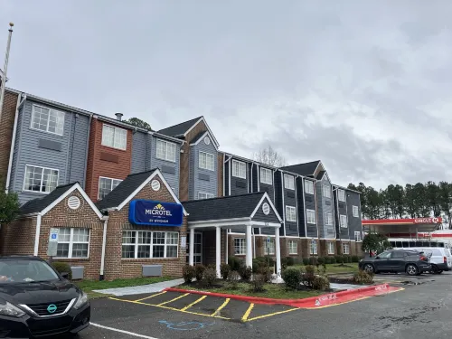 Microtel Inn & Suites by Wyndham Raleigh Durham Airport Espaces publics Photos