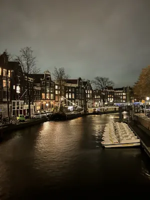 Via Amsterdam À proximité de l'hôtel Photos