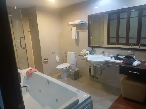 Royal Suite Hotel Bangkok Zimmer Photos