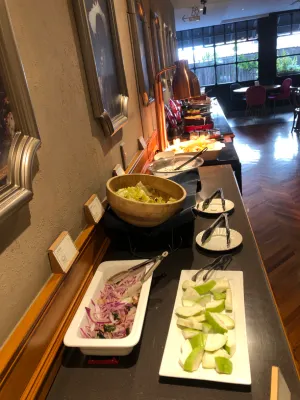 RIVER INN STATION Dining Photos