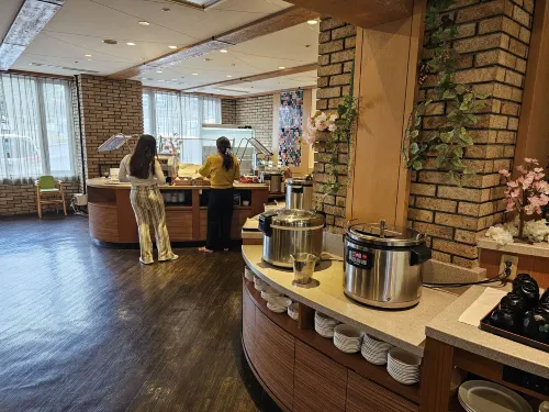 International Garden Hotel Narita Dining Photos