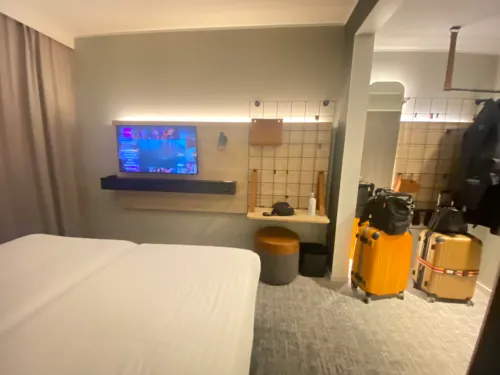 Moxy Stuttgart Feuerbach Rooms Photos