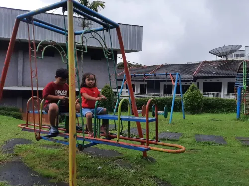 Hotel Nirwana Batu Photos