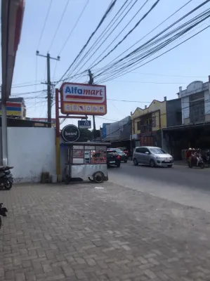 Empress Hotel Makassar City Center by Life Dekat Hotel Photos