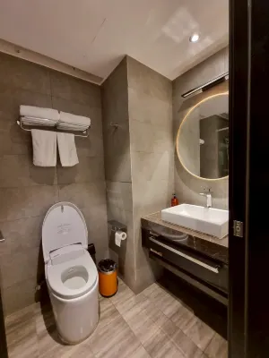 Waiting Hotel (Shanghai Bund Nanjing East Road Pedestrian Street) Rooms Photos