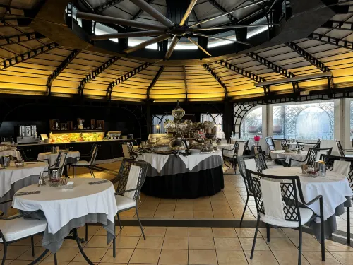 Hotel Isa Restauration Photos