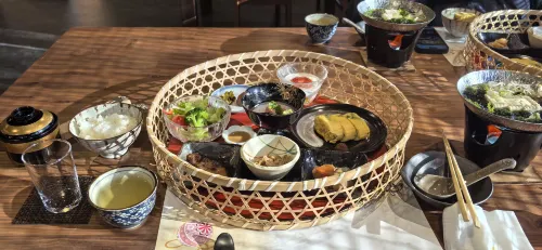 시라하마 온천 리조트 가이가쿠 식사 Photos