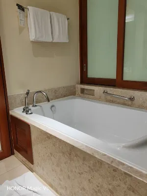 Sheraton Hua Hin Resort & Spa Rooms Photos