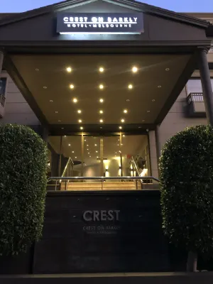 Crest on Barkly Hotel Exterior Photos