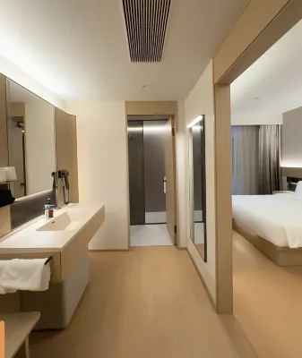 Tivoli Hotel Photos