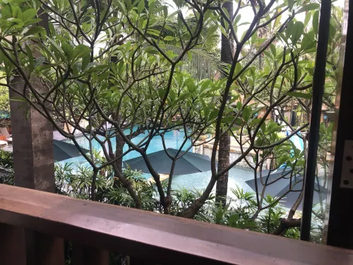 Legian Beach Hotel Photos