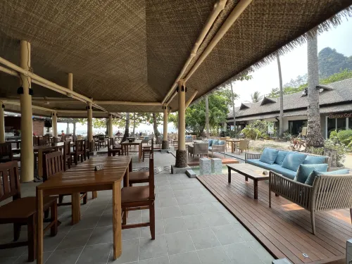 Railay Village Resort Restauration Photos