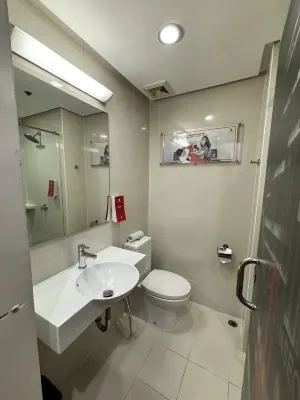 Red Planet Makati Avenue Manila Chambres Photos
