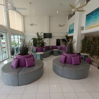 Hotel Zing Общественные зоны Photos