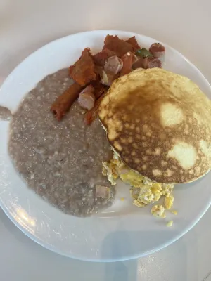 Ibis Budget Aguascalientes Dining Photos