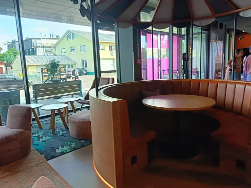 Moxy Rust Public Areas Photos