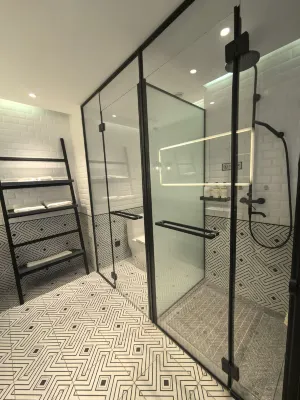 CHENS Hotel (Kuanzhai Alley People's Park Subway Station) Rooms Photos