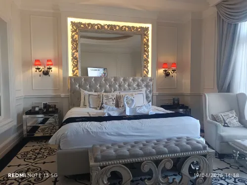 Lafayette Boutique Hotel Yogyakarta Kamar Photos