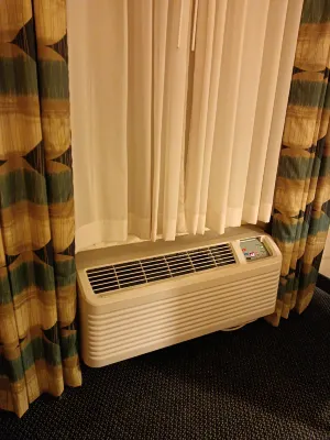 Holiday Inn Express & Suites St. Joseph Lakefront Photos