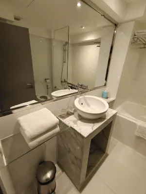 BelAire Bangkok Sukhumvit Rooms Photos