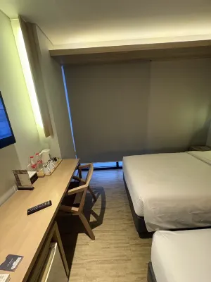 Up-Peak Hotel Simpang Lima Semarang Powered by Archipelago Kamar Photos