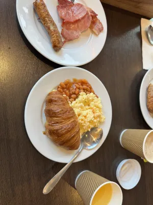 Holiday Inn Express London - Wandsworth Ristorazione Photos