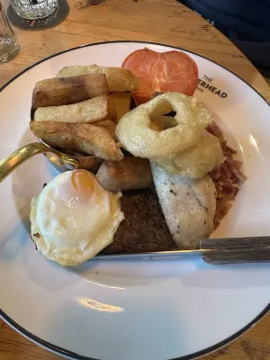Lakehouse at the Waterhead Inn Dining Photos