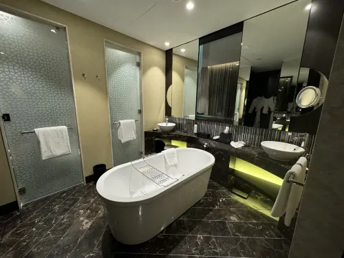 Grand Hyatt Abu Dhabi Hotel and Residence Emirates Pearl Rooms Photos