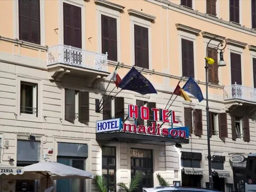 Madison Hotel Extérieur Photos
