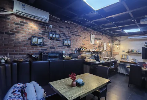 Nostalgia Hotel (Beijing Guozijian Gui Street Store) Photos