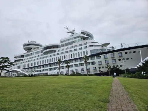 Sun Cruise Resort and Yacht Extérieur Photos