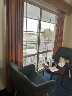 Ibis Styles Albany Photos
