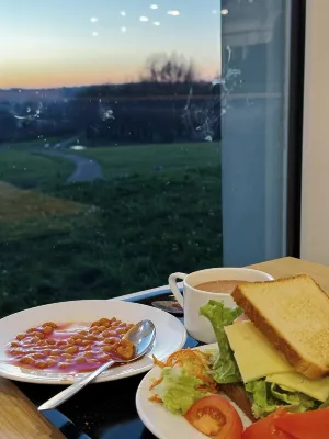 B&B HOTEL near Disneyland® Paris Mahlzeiten Photos