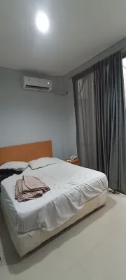 Super OYO Capital O 91140 Ayodya Kebon Jeruk Rooms Photos