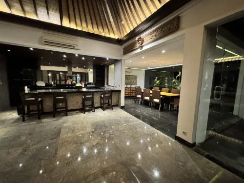 Peppers Seminyak Area Publik Photos