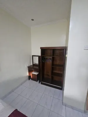 Teges Inn Kuta Camere Photos